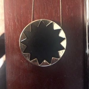 House of Harlow 1960 sunburst black necklace